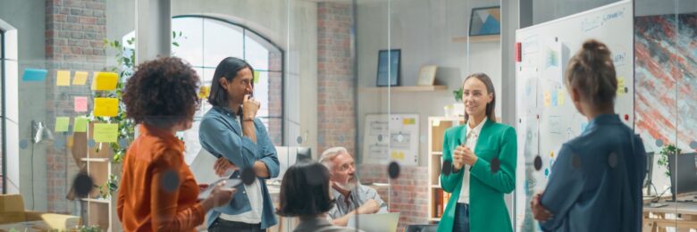 Bildungsstau im Mittelstand - Corona hat auch die Bildungsbranche hart erwischt - Der Wirtschaft fehlen realistische Kursangebote